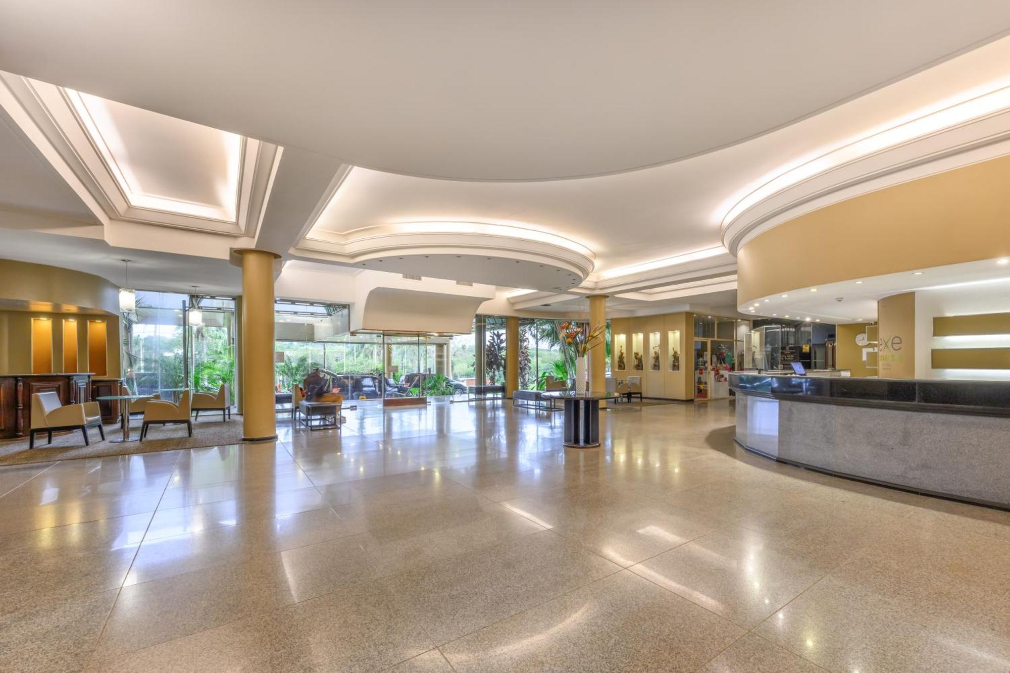 Exe Hotel Cataratas Puerto Iguazu Exterior photo Lobby