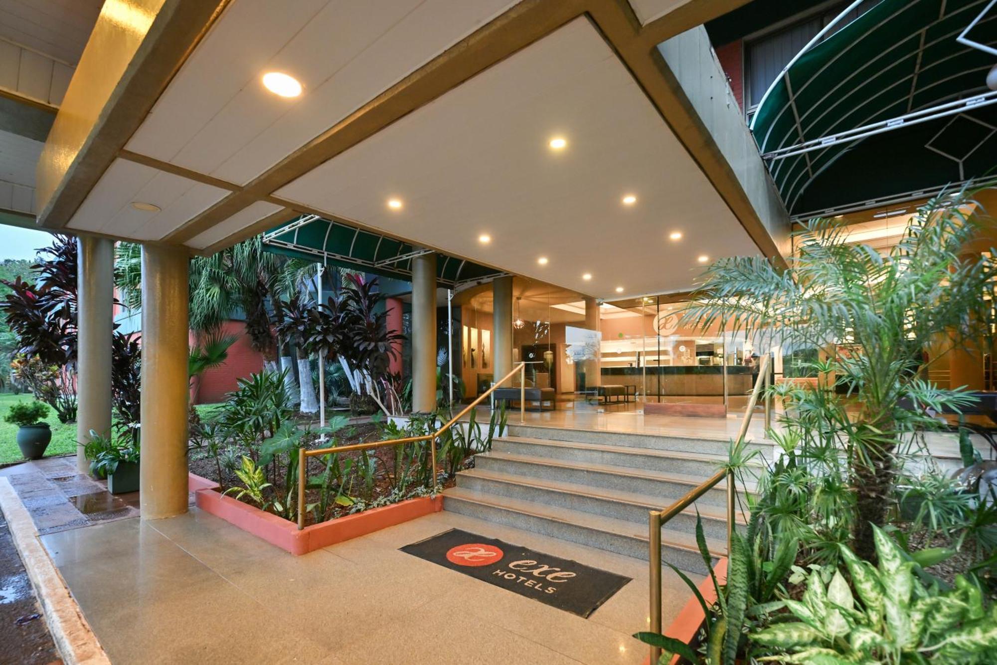 Exe Hotel Cataratas Puerto Iguazu Exterior photo Lobby